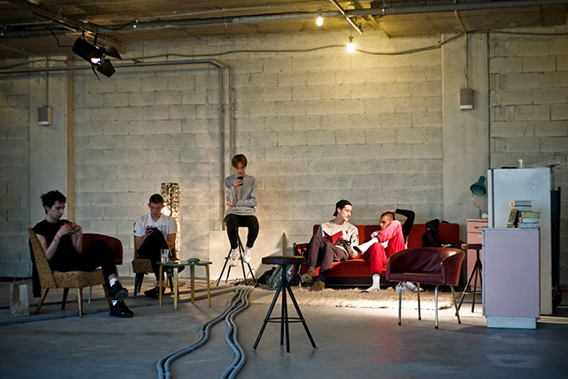 Бэкстейдж ZDDZ