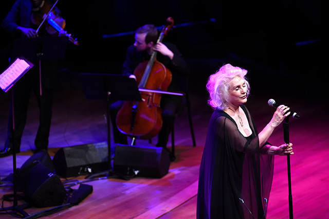 Дебби Харри