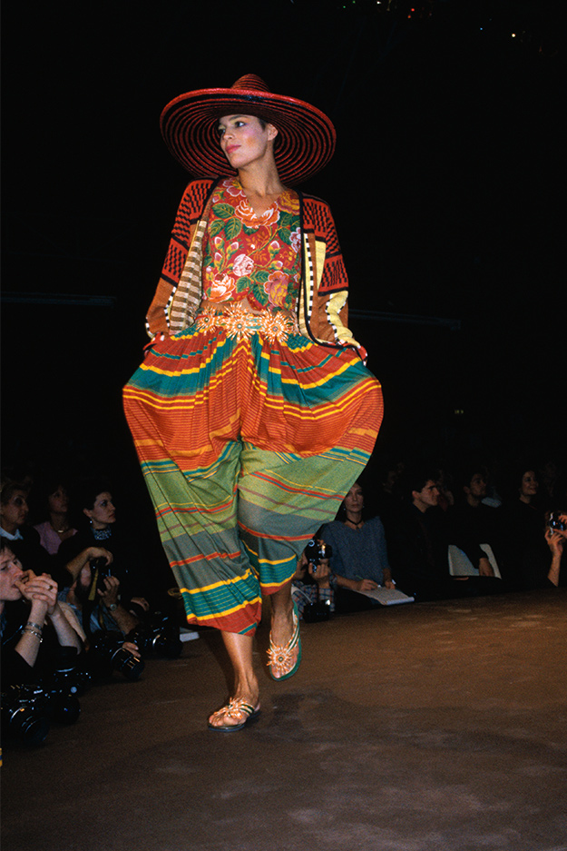 Kenzo весна-лето 1984. Фото:Bettmann / Contributor via Getty Images