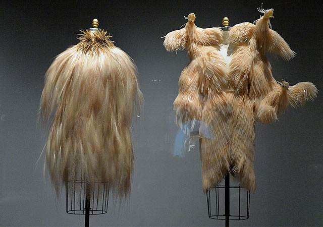 Экспозиция выставки «Manus x Machina: Мода в эпоху технологии»