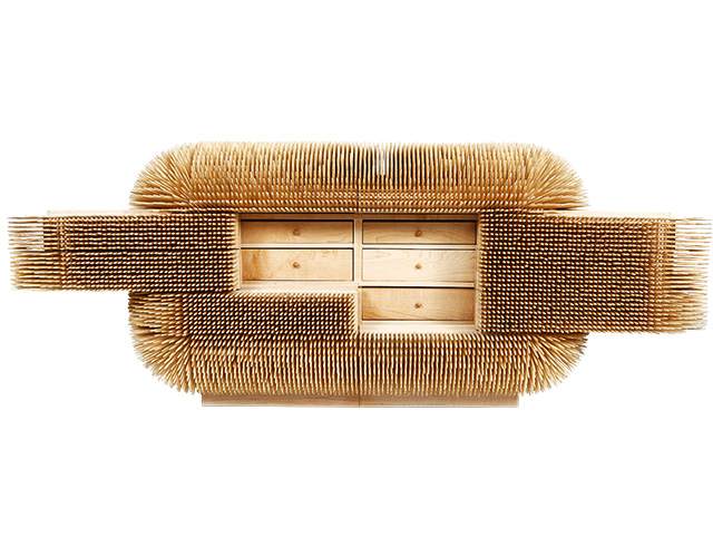 Комод Magistral, диз. С. Эрразуриц. 20 тыс. бамбуковых шипов. Cristina Grajales Gallery