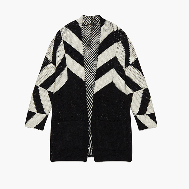 Свитер Maje, Универмаг «Цветной», tsvetnoy.com, 29 600 руб. (38 540 руб.)