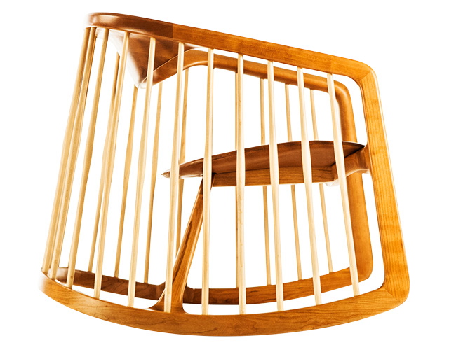 Cтул Harper, диз. Н. Дюшофур-Лоранс, Bernhardt Design. Вариации на тему стула Windsor, мелькающего на американских верандах в голливудских фильмах