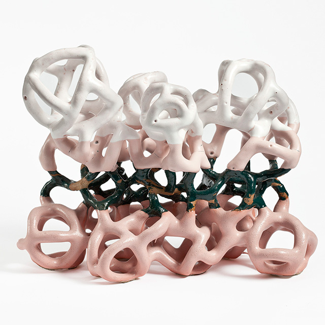 Декоративное украшение, диз. Б. Скьоттгард. Керамика. Галерея Pierre Marie Giraud