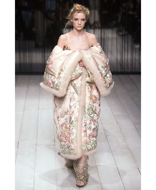 Alexander McQueen осень-зима 2016