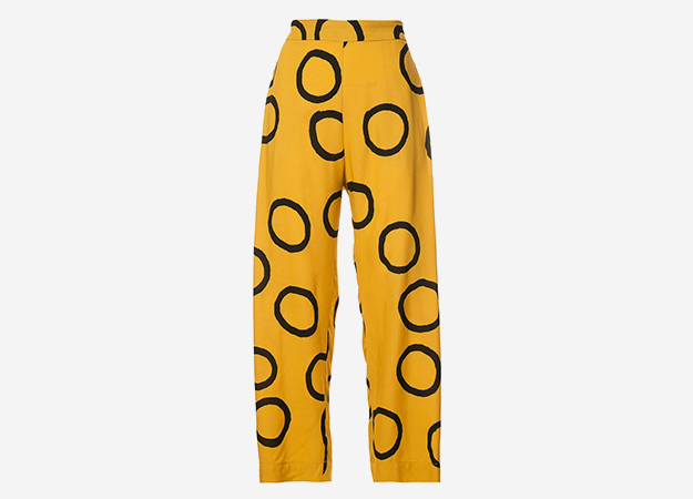 Брюки, Vivienne Westwood Anglomania<p><a href=\"https://www.farfetch.com/ru/shopping/women/vivienne-westwood-anglomania----item-11831328.aspx?storeid=9485&amp;from=listing&amp;tglmdl=1&amp;ffref=lp_pic_388_3_\" target=\"_blank\">Farfetch</a></p>