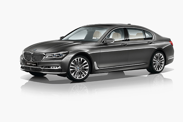 BMW 7 серии Седан доступен в дилерском центре «АВИЛОН»<p>От 4 540 000 рублей</p>