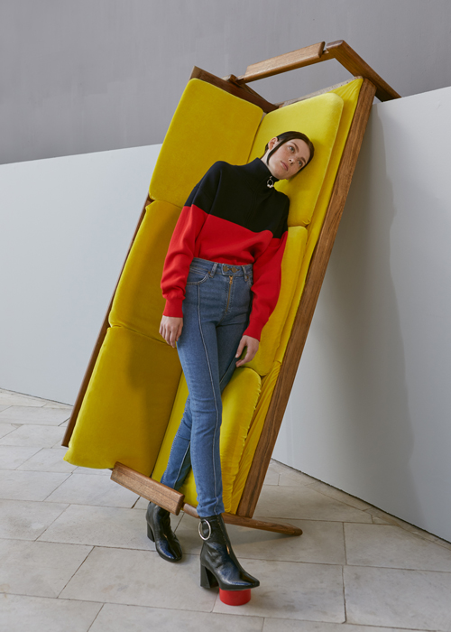 Свитер и джинсы Sandro, обувь Top Shop