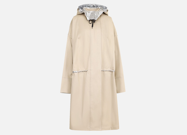 Парка, Paco Rabanne<p><a style=\"\" target=\"_blank\" href=\"https://www.tsum.ru/catalog/kurtki-2506/khlopkovaya_parka_s_kapyushonom_i_metallizirovannoy_otdelkoy-5204671-color-bezhevyy.html\">ЦУМ</a></p>