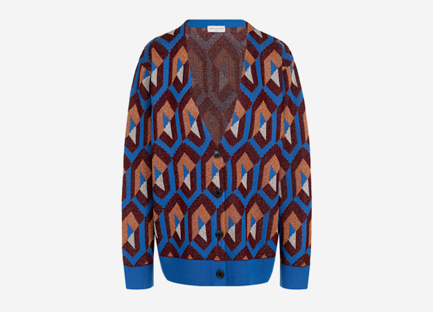 Dries van Noten<p><a href=\"https://www.tsum.ru/catalog/kardigany-2496/kardigan_s_v_obraznym_vyrezom_i_metallizirovannoy_nityu-5206348-color-siniy.html\" target=\"_blank\" style=\"\">Tsum.ru</a></p>