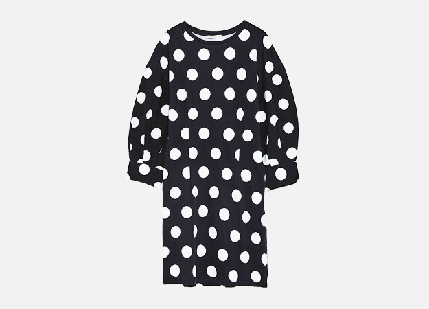 Платье<p><a target=\"_blank\" href=\"https://www.zara.com/ru/ru/trf/%D0%BF%D0%BB%D0%B0%D1%82%D1%8C%D1%8F/%D0%BC%D0%B8%D0%BD%D0%B8/%D0%BF%D0%BB%D0%B0%D1%82%D1%8C%D0%B5-%D0%B2-%D0%B3%D0%BE%D1%80%D0%BE%D1%88%D0%B5%D0%BA-c965504p4870068.html\">Zara</a></p>