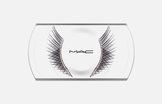 False Lashes от M.A.C, 1210 руб.