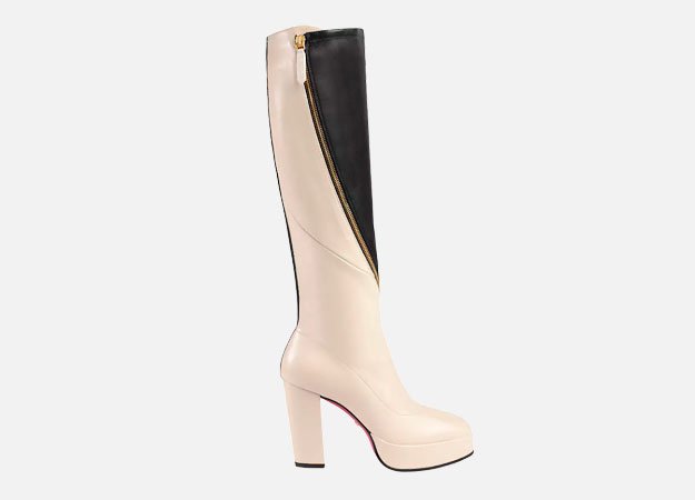 Сапоги, Gucci<p><a style=\"\" target=\"_blank\" href=\"https://www.barneys.com/product/gucci-agon-leather-platform-knee-boots-505434903.html\">Barneys.com</a></p>