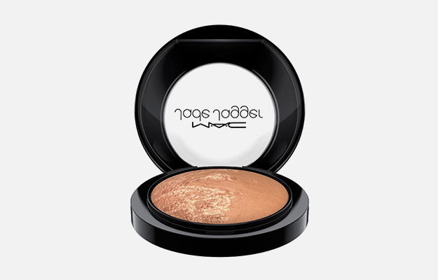 Mineralize Skinfinish от M.A.C., 2 450 руб.