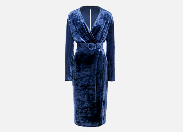 Платье, Alexander Terekhov<p><a style=\"\" target=\"_blank\" href=\"https://www.tsum.ru/catalog/platya-2503/barkhatnoe_plate_midi_s_poyasom-HE00382933-color-temno_siniy.html\">ЦУМ</a></p>