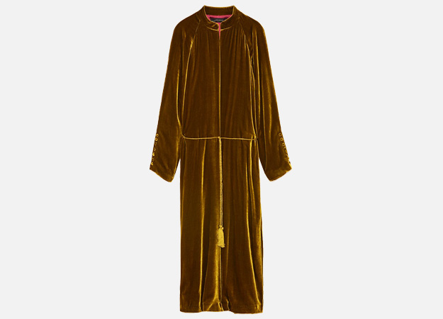 Кимоно<p><a style=\"\" target=\"_blank\" href=\"https://www.zara.com/ru/ru/%D0%B4%D0%BB%D0%B8%D0%BD%D0%BD%D0%BE%D0%B5-%D0%BA%D0%B8%D0%BC%D0%BE%D0%BD%D0%BE-%D0%B8%D0%B7-%D0%B1%D0%B0%D1%80%D1%85%D0%B0%D1%82%D0%B0-p02731250.html?v1=4786556&amp;v2=734050\">Zara</a></p>