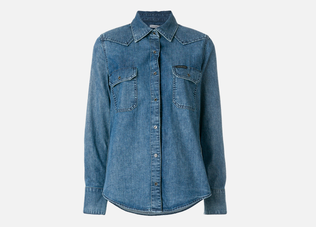 Рубашка, Calvin Klein<p><a style=\"\" target=\"_blank\" href=\"https://www.farfetch.com/uk/shopping/women/calvin-klein-denim-shirt-item-12625265.aspx?utm_source=Hy3bqNL2jtQ&amp;utm_medium=affiliate&amp;utm_campaign=Linkshareuk&amp;utm_content=10&amp;utm_term=UKNetwork\">farfetch.com</a></p>
