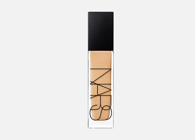 Natural Radiant Longwear Foundation от NARS, 3 499 руб.