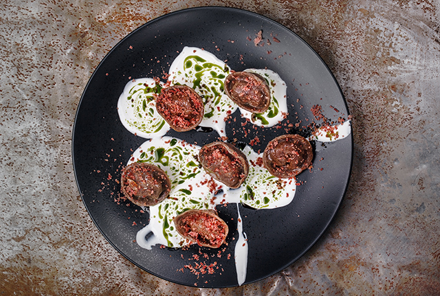 Пельмени с бычьими хвостами, 440 руб.