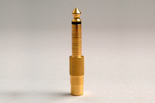 Гнездо для наушников A Comprehensive Atlas of Gold Fictions, Арам Мурадиан, 2011