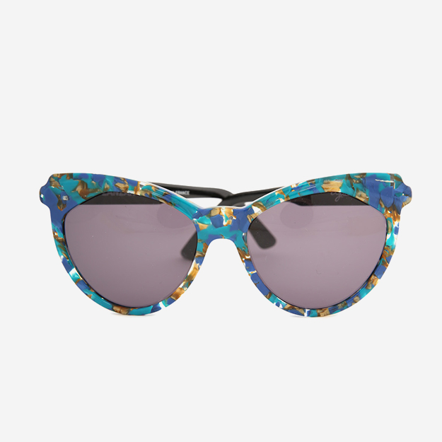 Солнечные очки Zanzan. Было - 19 050 рублей. Стало - 9 525 рублей.