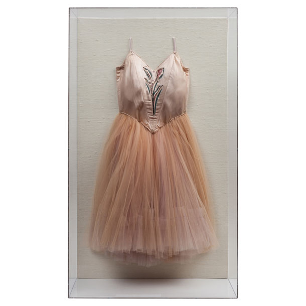Розовое платье из балета \"Брамс-Шёнберг\", специально для Киры Николас; $3,499