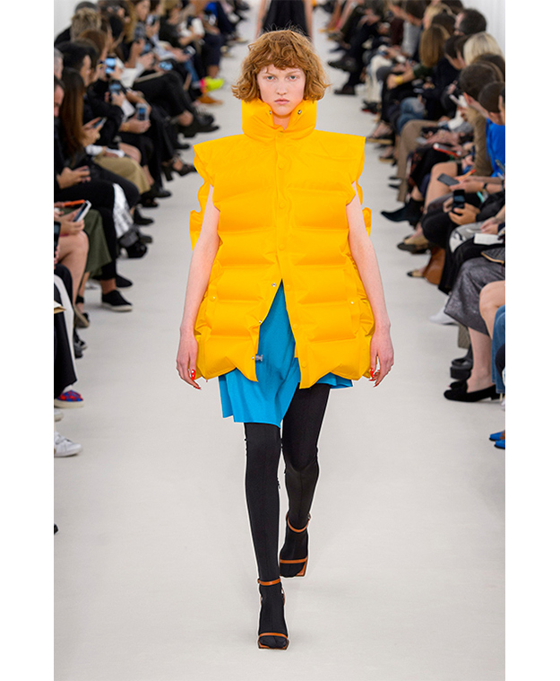 Balenciaga весна-лето 2017