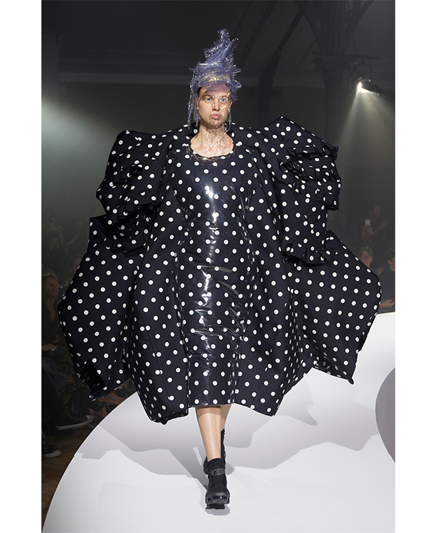 Comme des Garçons весна-лето 2017