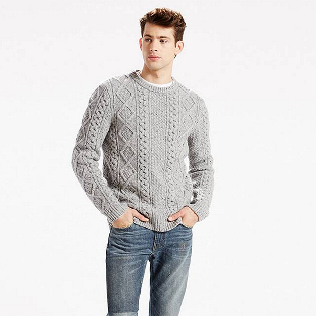 Свитер крупной вязки