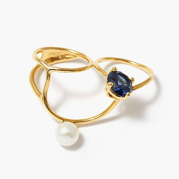 Двойное кольцо с жемчугом CYE design, poisondrop.ru, 13 889 руб. (16 340 руб.)