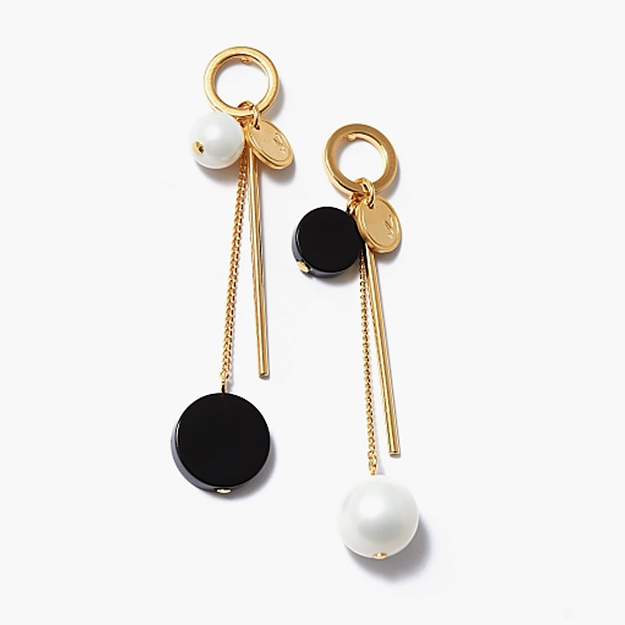 Асимметричные серьги с жемчугом Nuance, poisondrop.ru, 2 790 руб. (3 100 руб.)