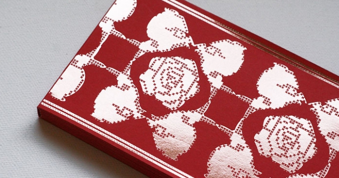 Креативные пригласительные на показы Mulberry