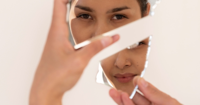 Все не как у людей: как перестать сравнивать себя с другими? Обсудили с психологом