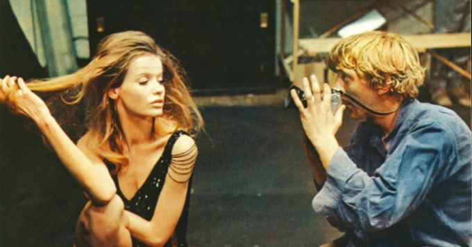 Google Play и Netflix показывают фильмы про моду