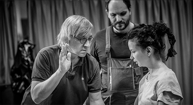 8 главных театральных премьер весны в Москве и Петербурге