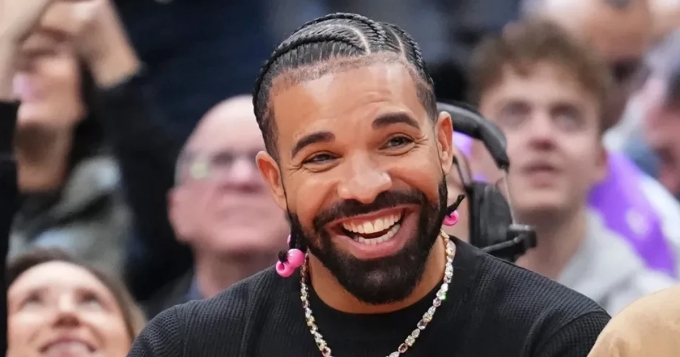 Дрейк записал новый трек «What Did I Miss?»