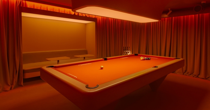 В Москве открылась бильярдная Billie от создателей Soma