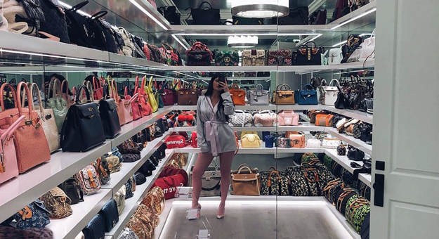 Кайли Дженнер рассказала о своих любимых сумках Hermès и Louis Vuitton