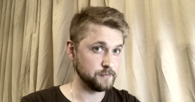 «Википедия» удаляет статьи об актерах дубляжа, рассказал голос Тора