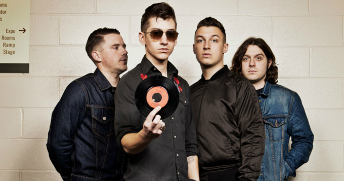 Arctic Monkeys представили новую композицию