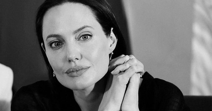 Анджелина Джоли посетила лагерь беженцев в турецком Мардине