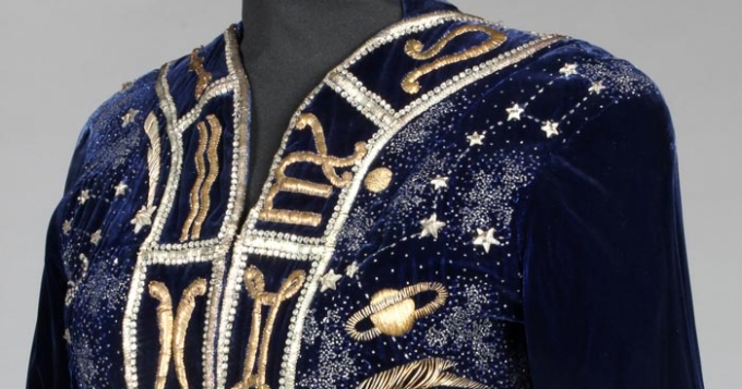 \"Космический\" жакет Elsa Schiaparelli продан за 110 тысяч фунтов
