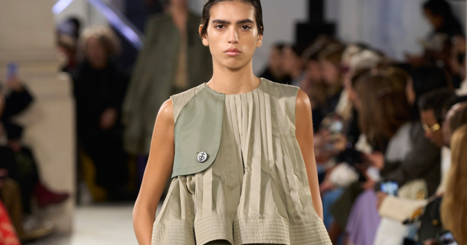 Sacai, коллекция весна-лето 2023