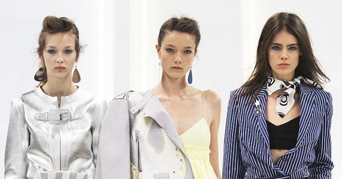 Обзор Buro 24/7: Tod's, весна-лето 2016