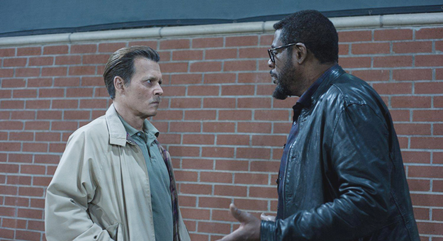 Криминальная драма «Город лжи» с Джонни Деппом исчезла из графика осенних премьер