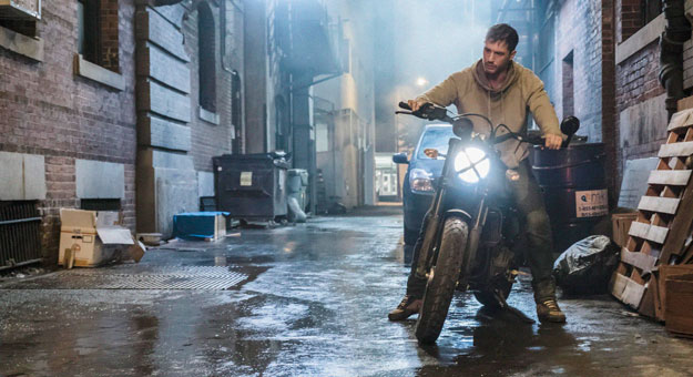 Том Харди попадает в секретную лабораторию в новом трейлере «Венома»