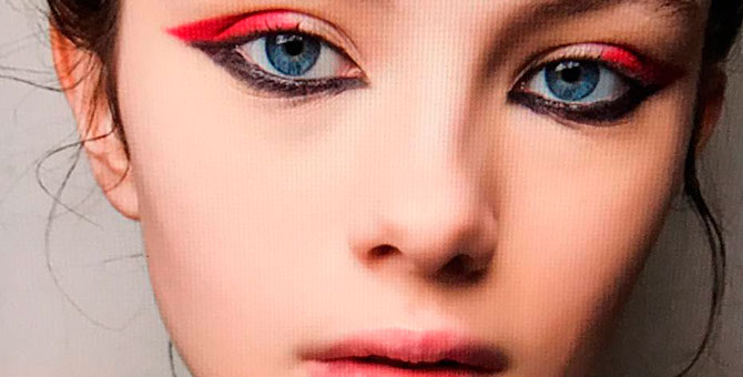 Как повторить макияж с красными стрелками с показа Antonio Marras