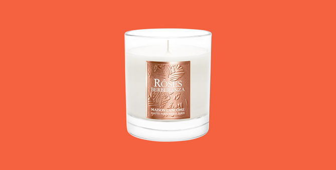 10 лучших ароматических свечей для тех, кто празднует Новый год дома