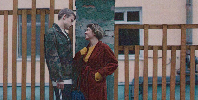 «Хрусталь», «Generation П», «Сестры» и еще шесть фильмов про 90-е на постсоветском пространстве