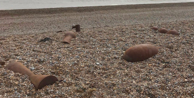 С пляжа в Великобритании уберут скульптуры Энтони Гормли